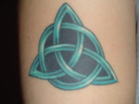 celtic knot tattoo designs. celtic tattoo pictures.