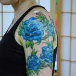 Choosing a flower tattoo according to the blue color
