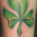 Choosing a flower tattoo according to the green color