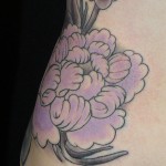 Choosing a flower tattoo according to the violet color