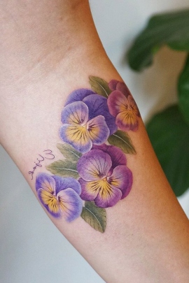 pansy-flower-tattoo-designs-meaning-58