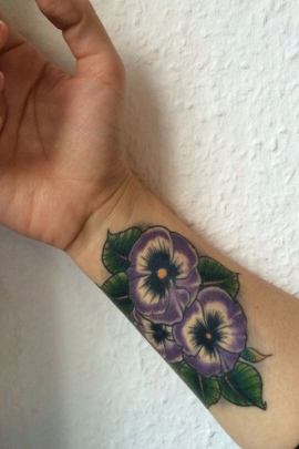 pansy-flower-tattoo-designs-meaning-60