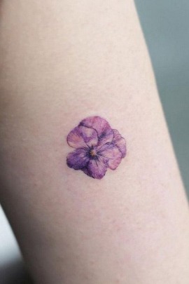 pansy-flower-tattoo-designs-meaning-7